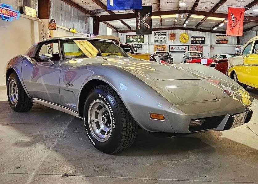1976 Chevrolet Corvette C3 - Image 2 of 31