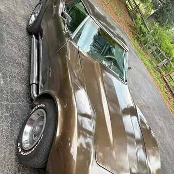 1976 Chevrolet Corvette · Stingray Coupe 2D