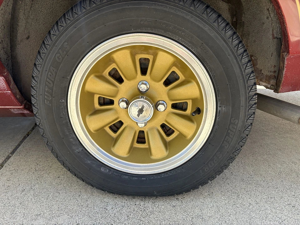 1976 Chevrolet Vega - Image 17 of 31