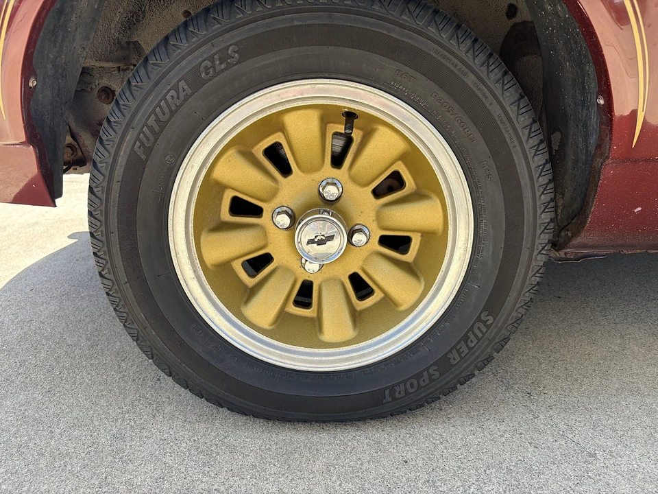 1976 Chevrolet Vega - Image 18 of 31