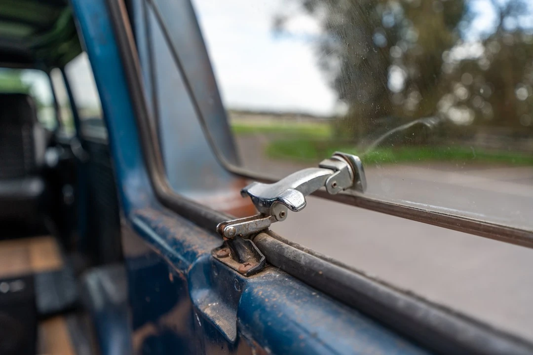 1976 Chevrolet G-Series Van - Image 29 of 30