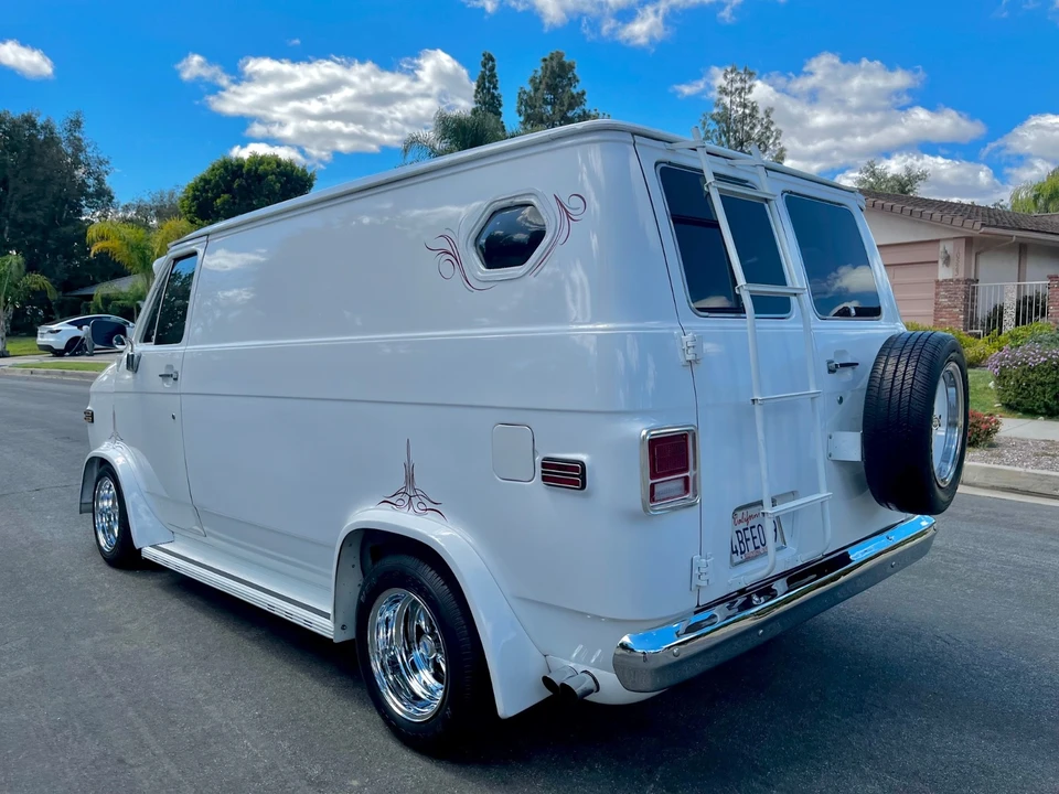 1976 Chevrolet G-Series Van - Image 3 of 13