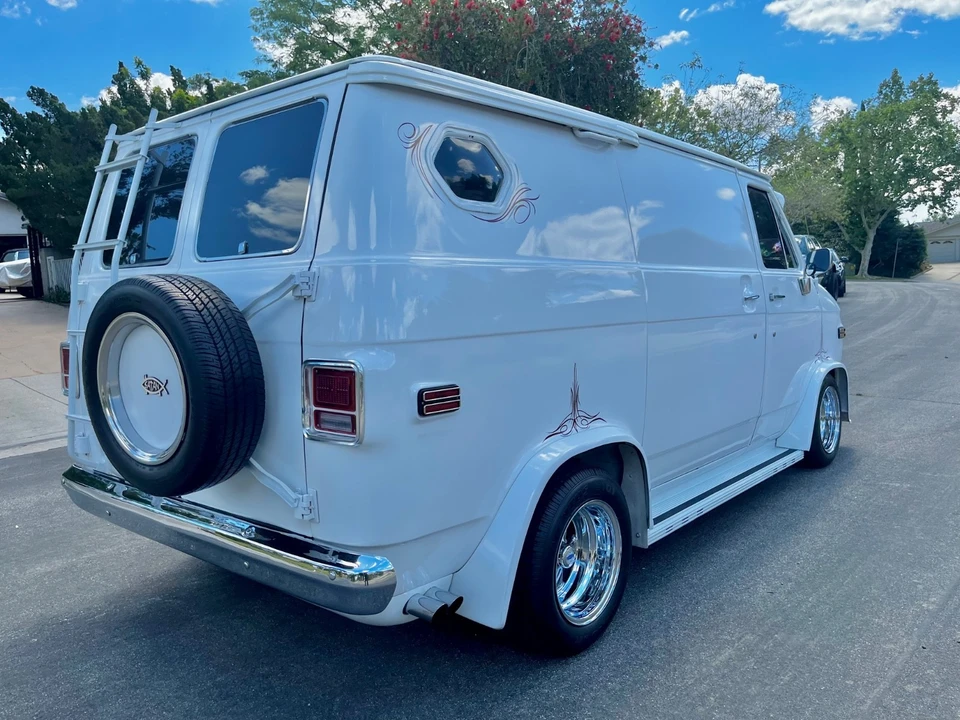 1976 Chevrolet G-Series Van - Image 4 of 13