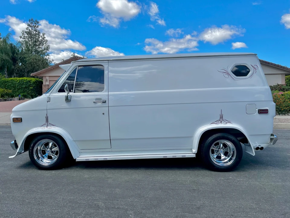 1976 Chevrolet G-Series Van - Image 5 of 13