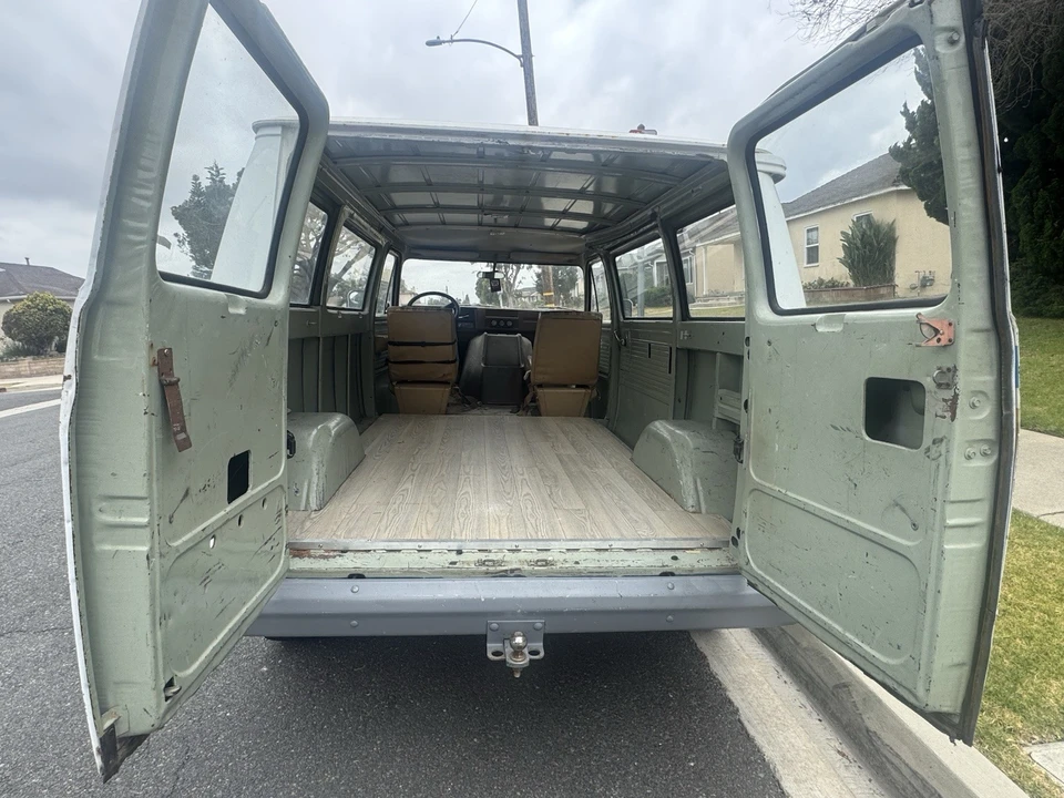 1976 Chevrolet G-Series Van - Image 4 of 19