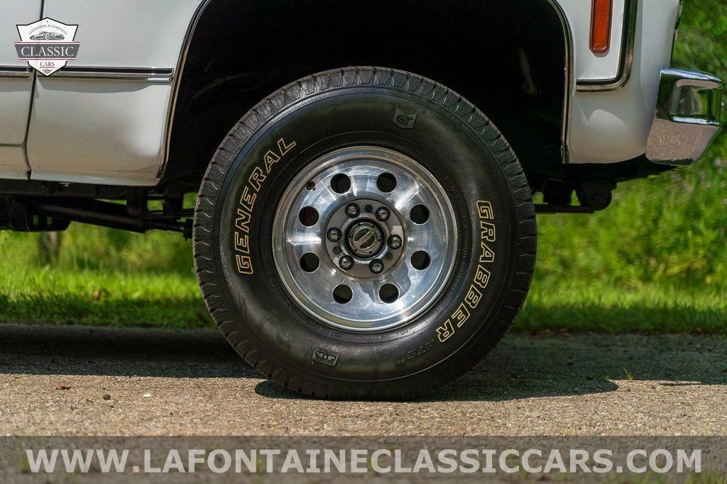 1976 Chevrolet K5 Blazer 2nd Gen - Image 16 of 21