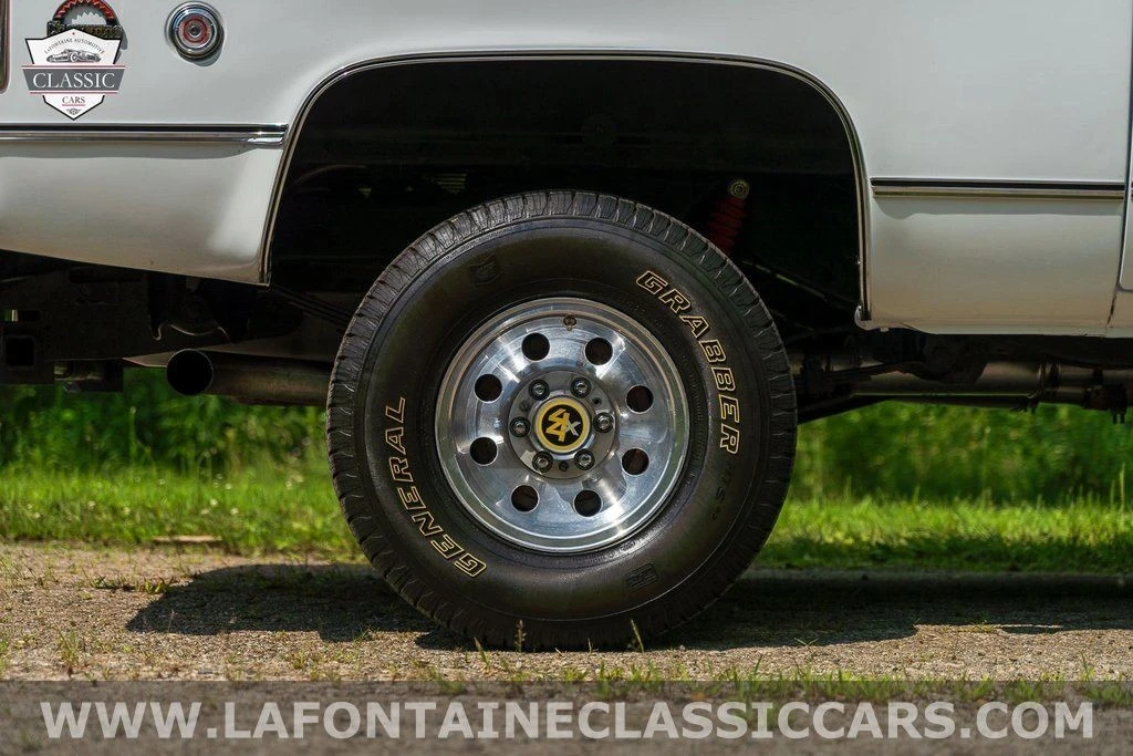 1976 Chevrolet K5 Blazer 2nd Gen - Image 18 of 21