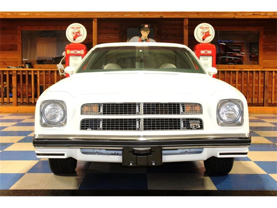 1976 Chevrolet Chevelle Laguna S-3 3rd Gen - Image 13 of 31