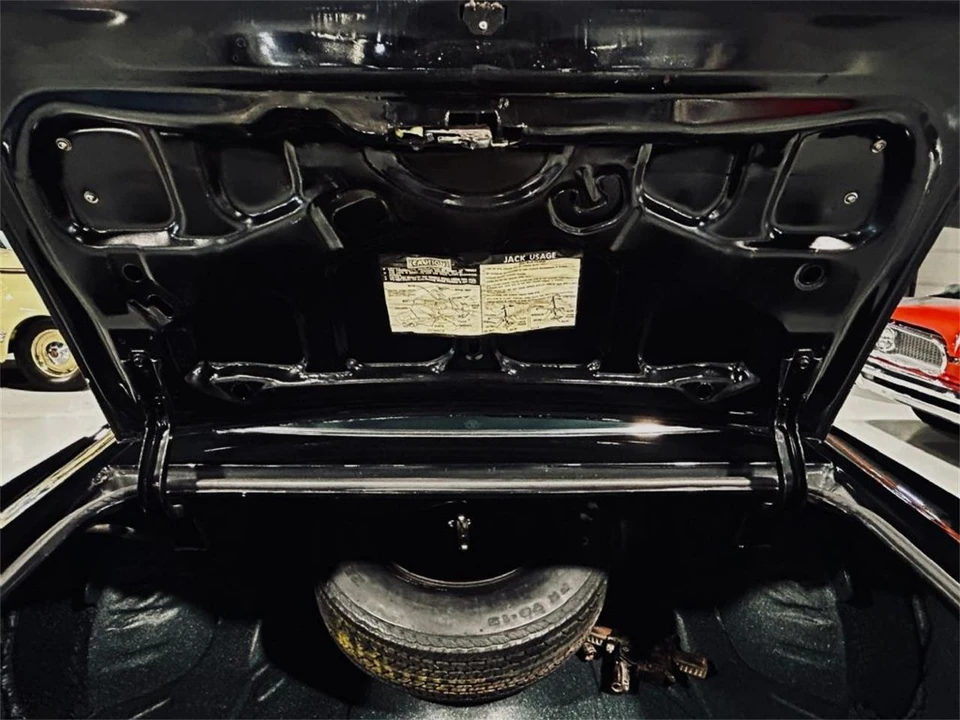 1976 Chevrolet Chevelle Laguna S-3 3rd Gen - Image 25 of 31