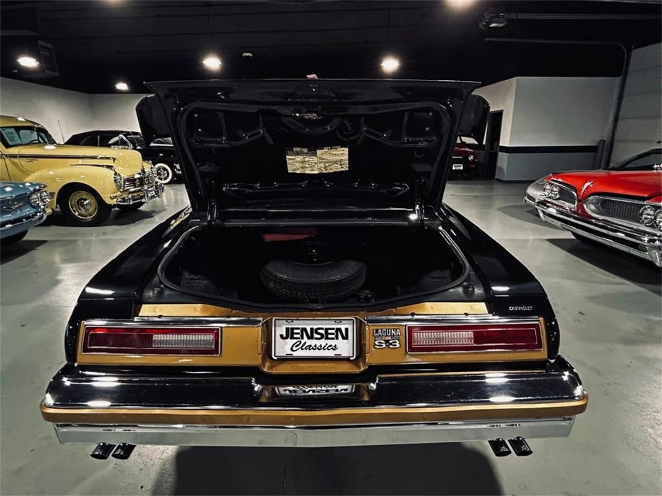 1976 Chevrolet Chevelle Laguna S-3 3rd Gen - Image 26 of 31