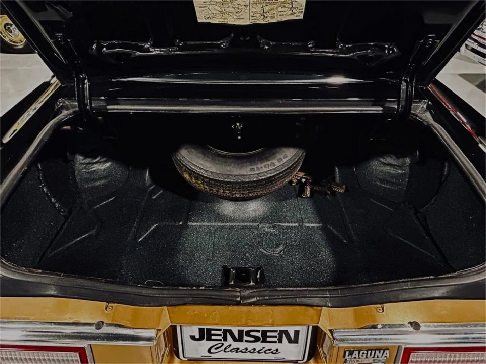 1976 Chevrolet Chevelle Laguna S-3 3rd Gen - Image 24 of 31