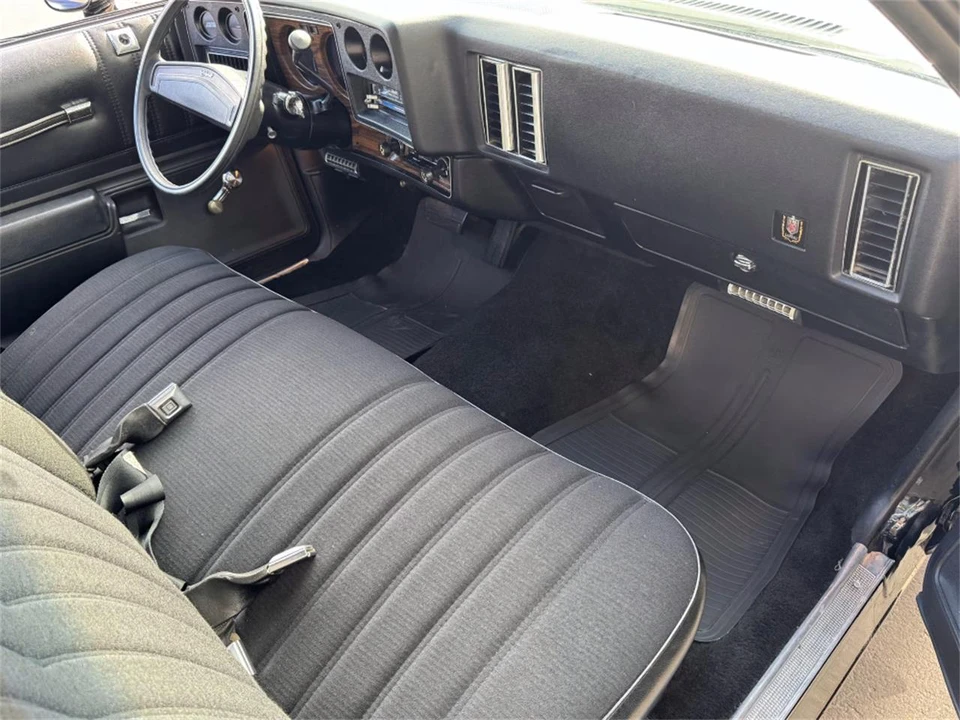 1976 Chevrolet Monte Carlo 2nd Gen - Image 6 of 10