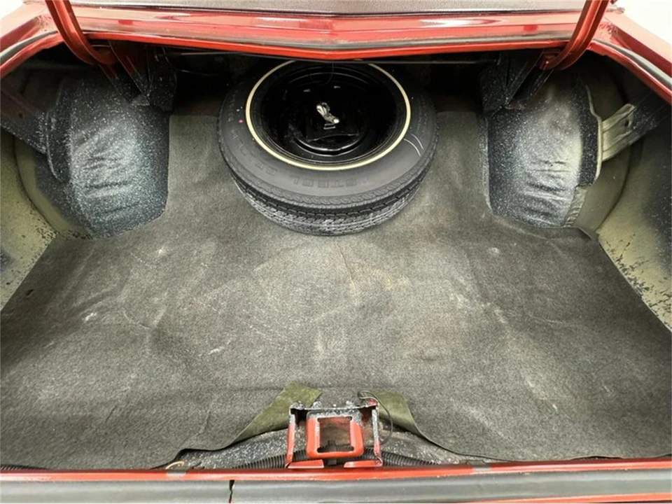 1976 Chevrolet Monte Carlo 2nd Gen - Image 28 of 31