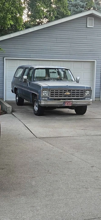 1976 Chevrolet Suburban 7th Gen - Image 8 of 16