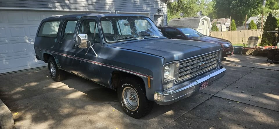 1976 Chevrolet Suburban 7th Gen - Image 2 of 16