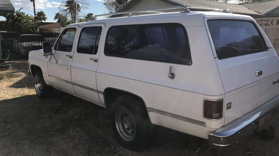 1976 Chevrolet Suburban 7th Gen - Image 3 of 9