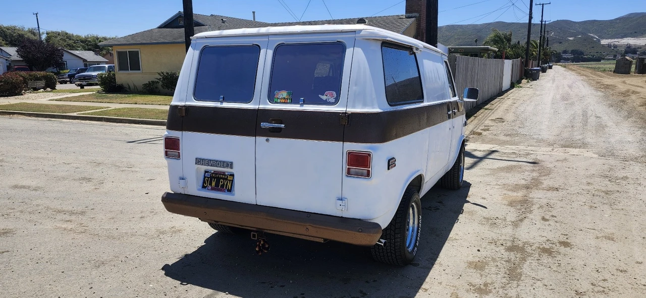 1976 Chevrolet G-Series Van - Image 9 of 16