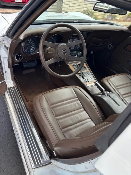 1976 Chevrolet Corvette C3 - Image 6 of 10
