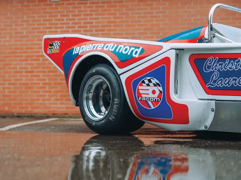 1976 Chevron - Image 21 of 31