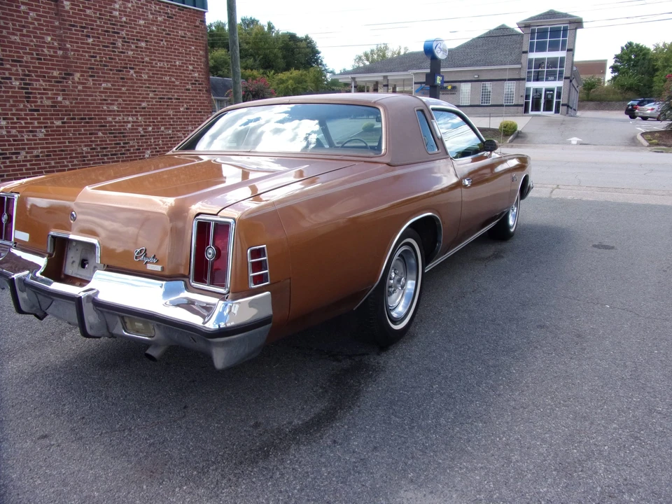 1976 Chrysler Cordoba - Image 11 of 31