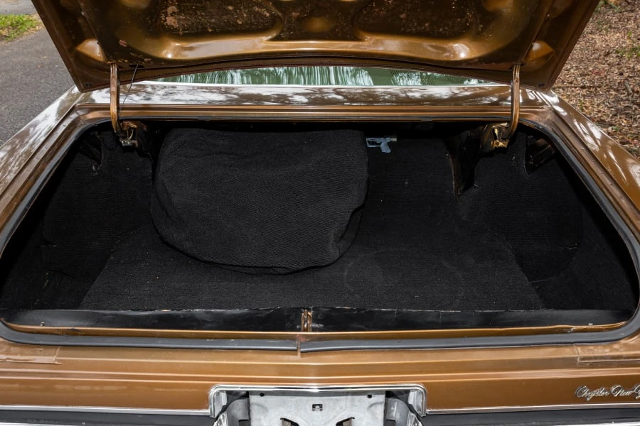 1976 Chrysler New Yorker - Image 23 of 24