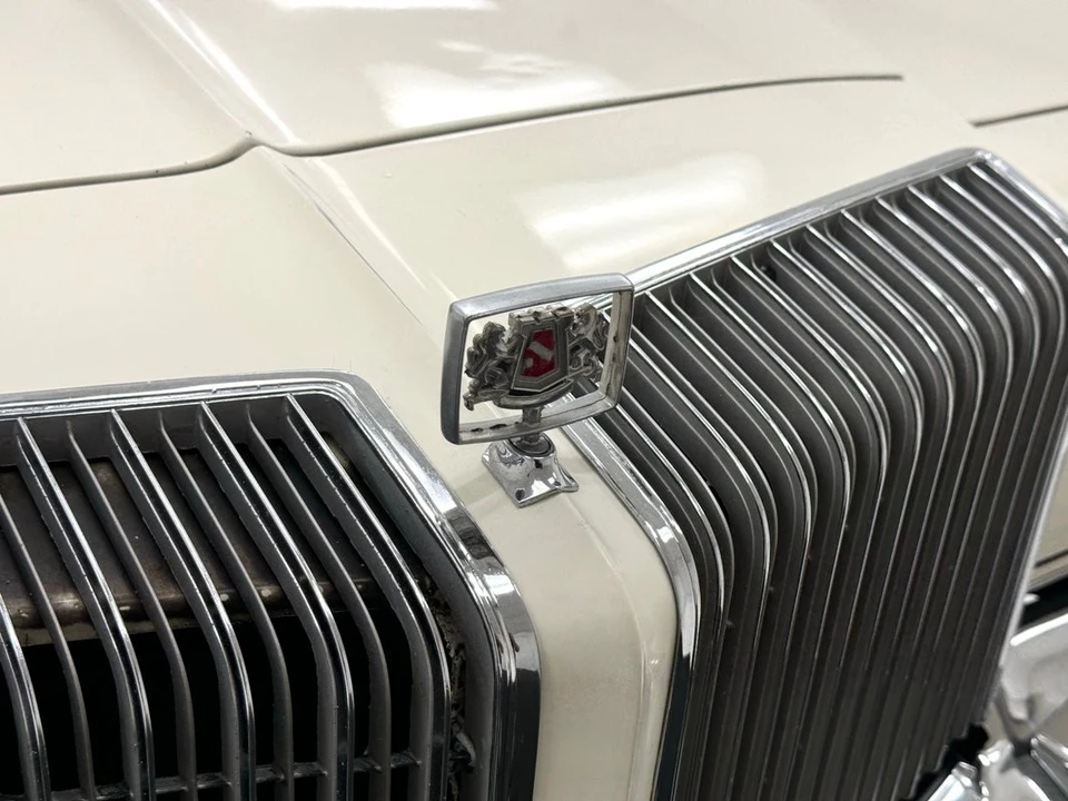 1976 Chrysler New Yorker - Image 10 of 31