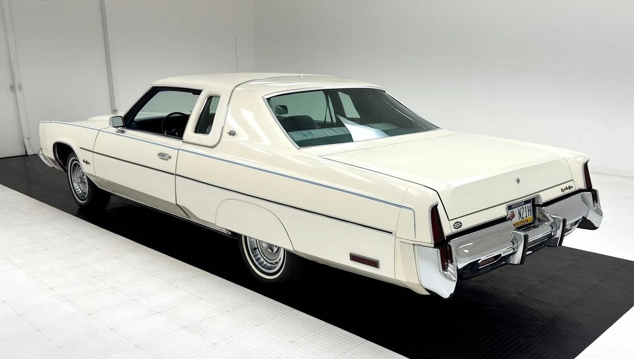 1976 Chrysler New Yorker - Image 3 of 31