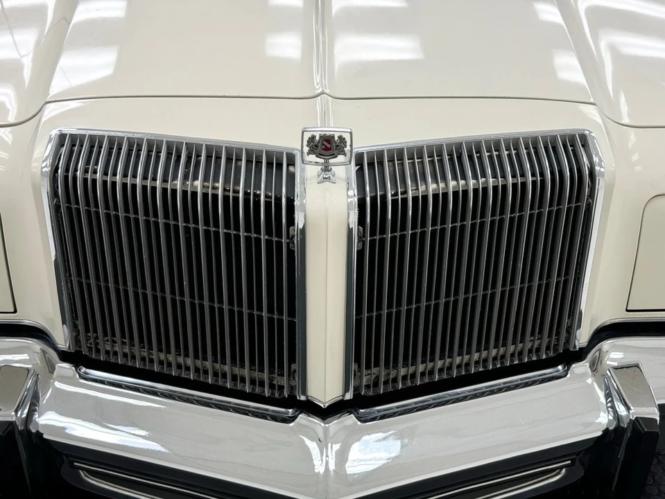 1976 Chrysler New Yorker - Image 9 of 31