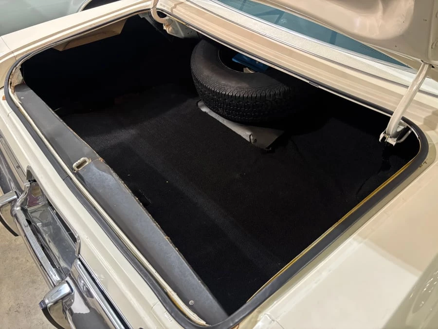 1976 Chrysler New Yorker - Image 21 of 22