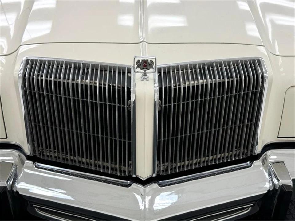 1976 Chrysler New Yorker - Image 9 of 31