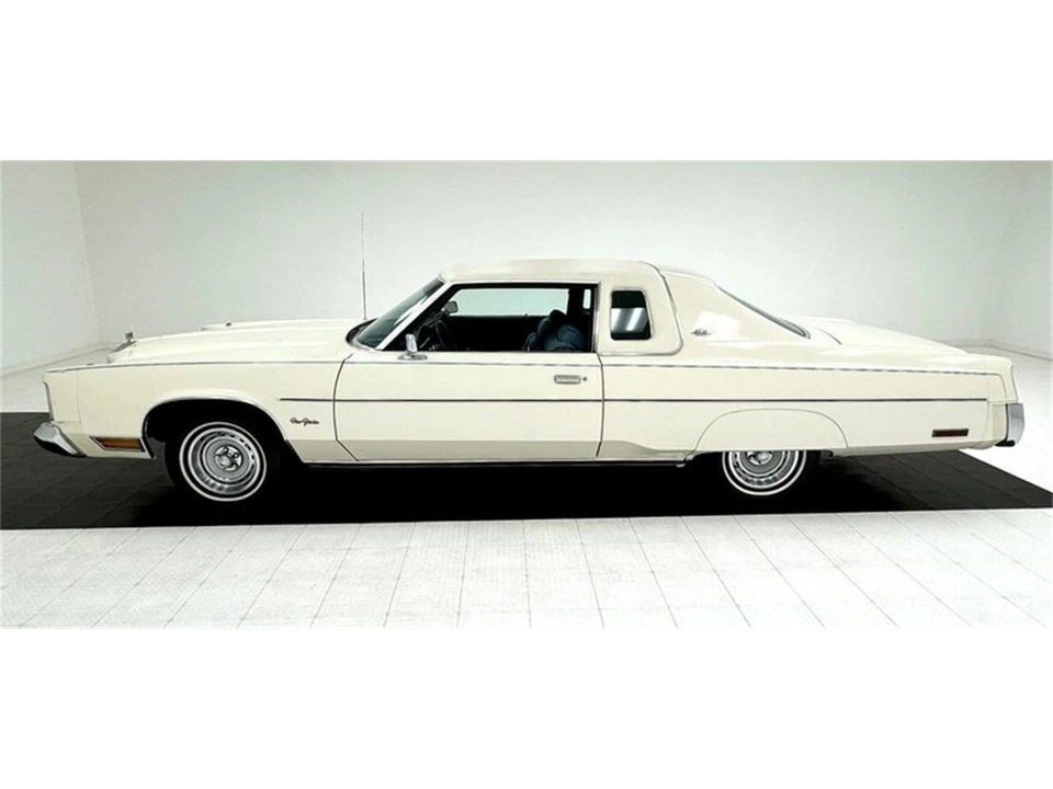 1976 Chrysler New Yorker - Image 2 of 31