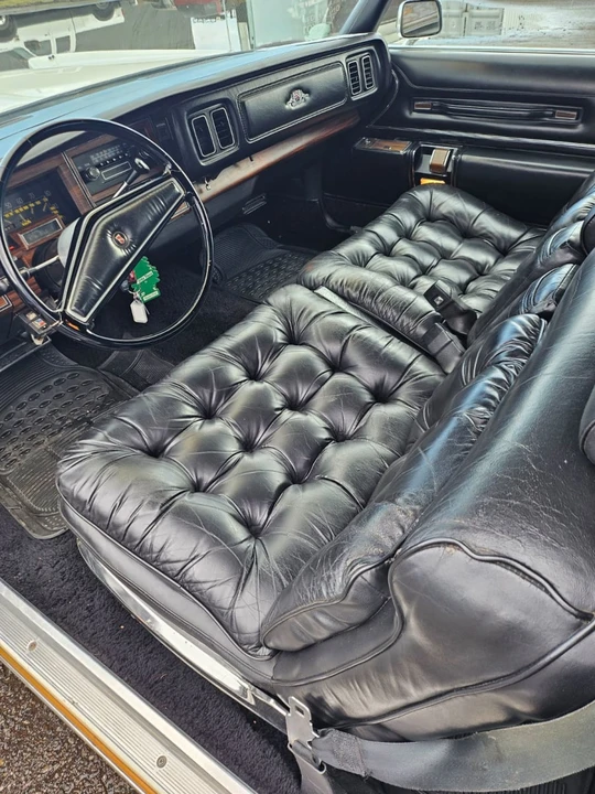 1976 Chrysler New Yorker - Image 4 of 5