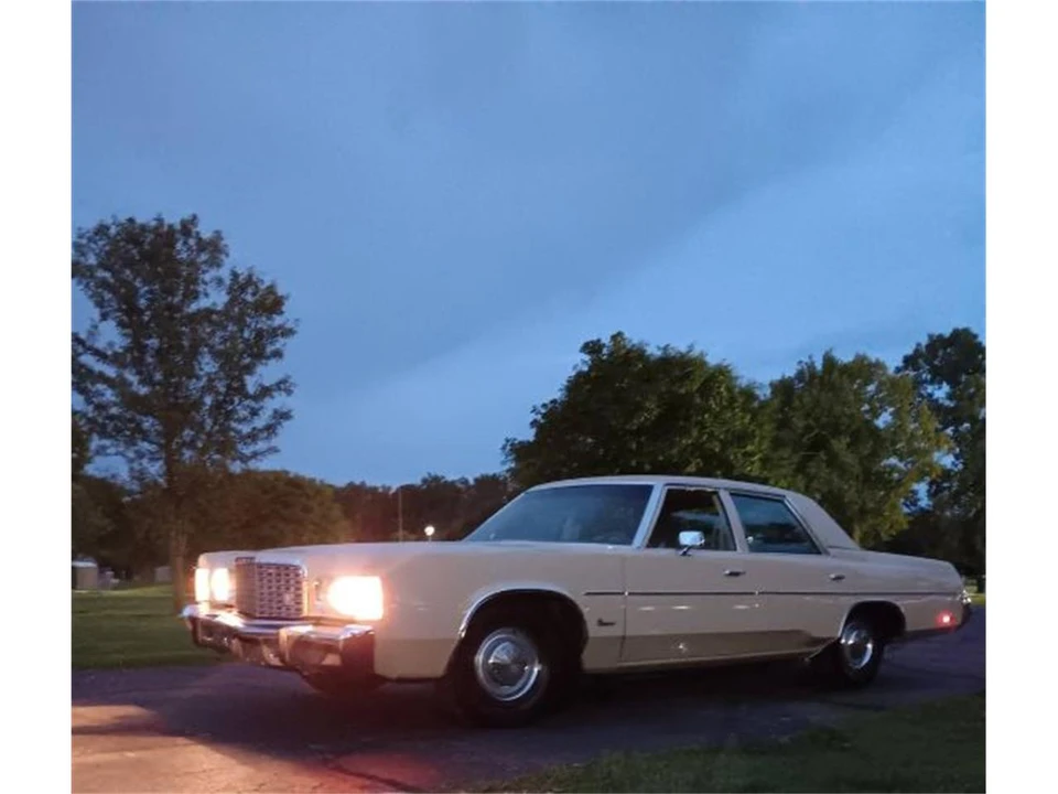 1976 Chrysler Newport - Image 7 of 25