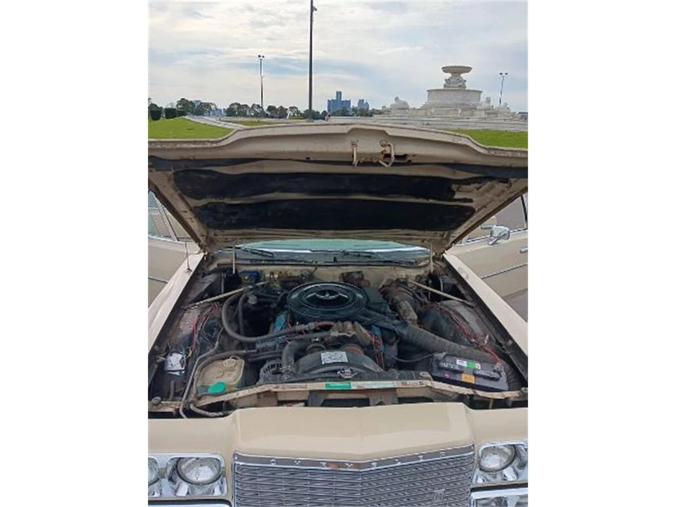 1976 Chrysler Newport - Image 14 of 25