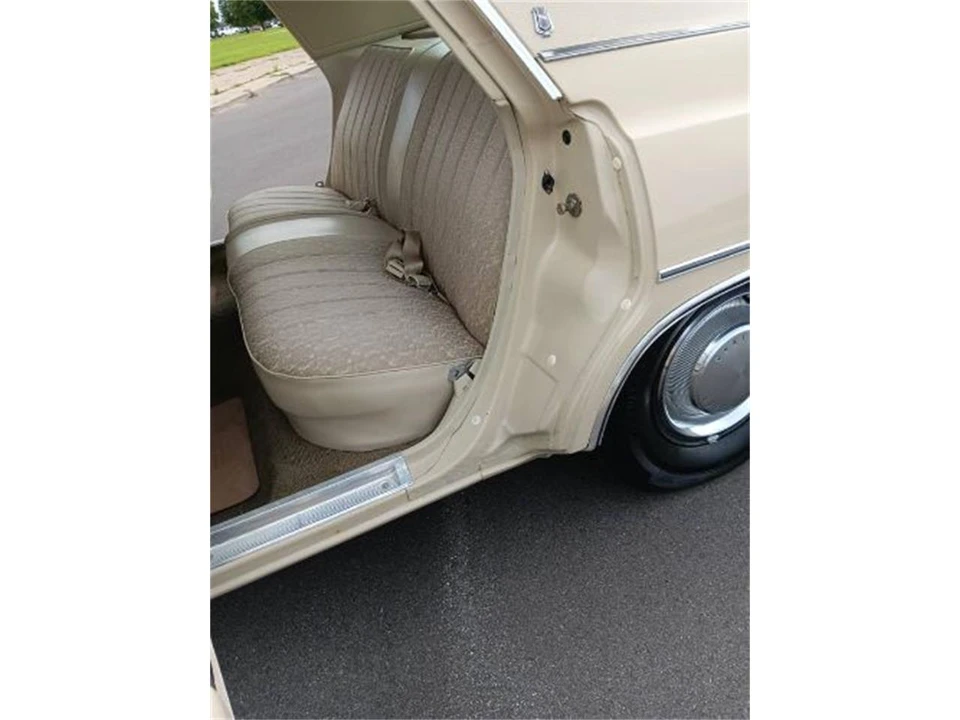 1976 Chrysler Newport - Image 12 of 25