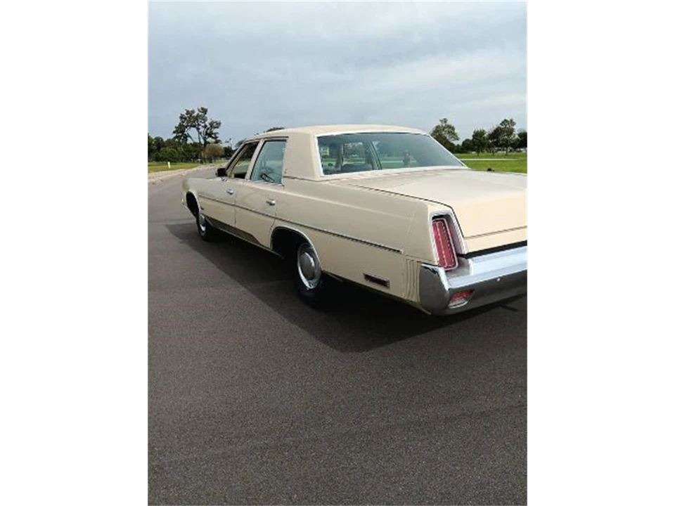 1976 Chrysler Newport - Image 22 of 25
