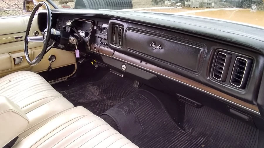 1976 Chrysler Newport - Image 8 of 29
