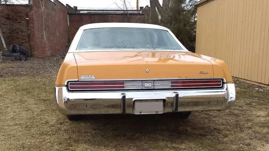 1976 Chrysler Newport - Image 18 of 29