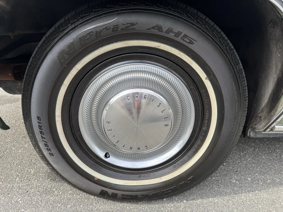 1976 Chrysler Newport - Image 14 of 31