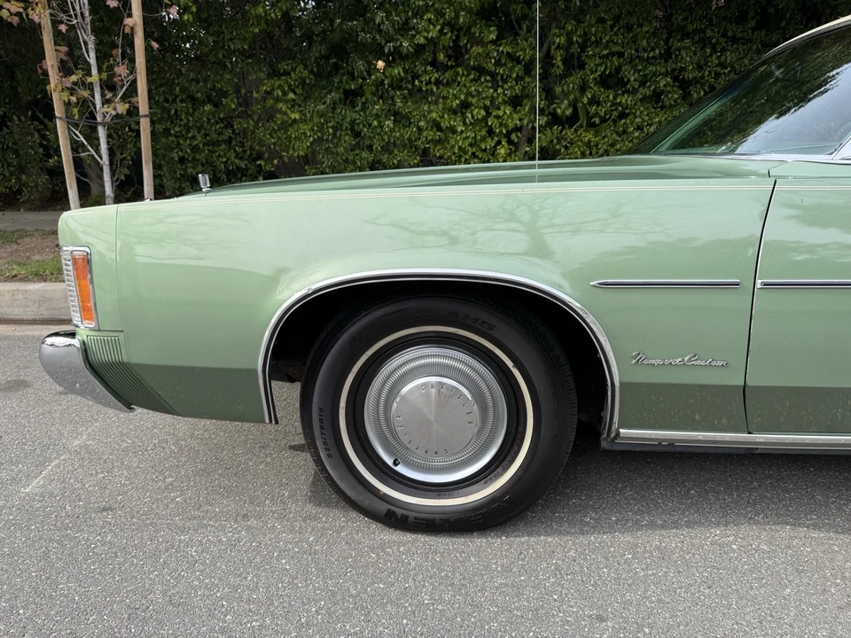 1976 Chrysler Newport - Image 17 of 31