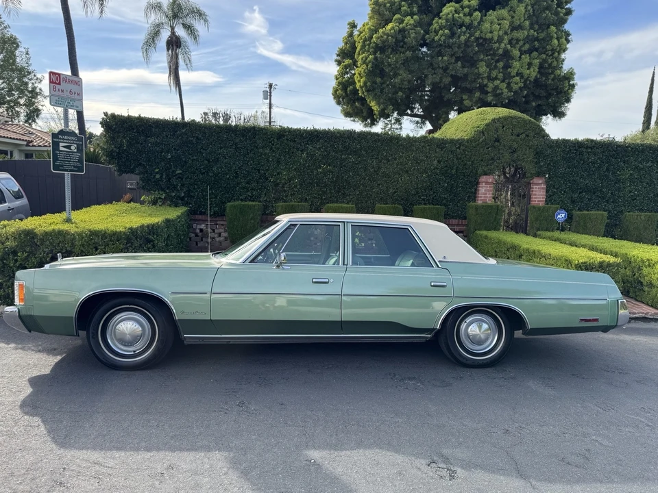 1976 Chrysler Newport - Image 6 of 31
