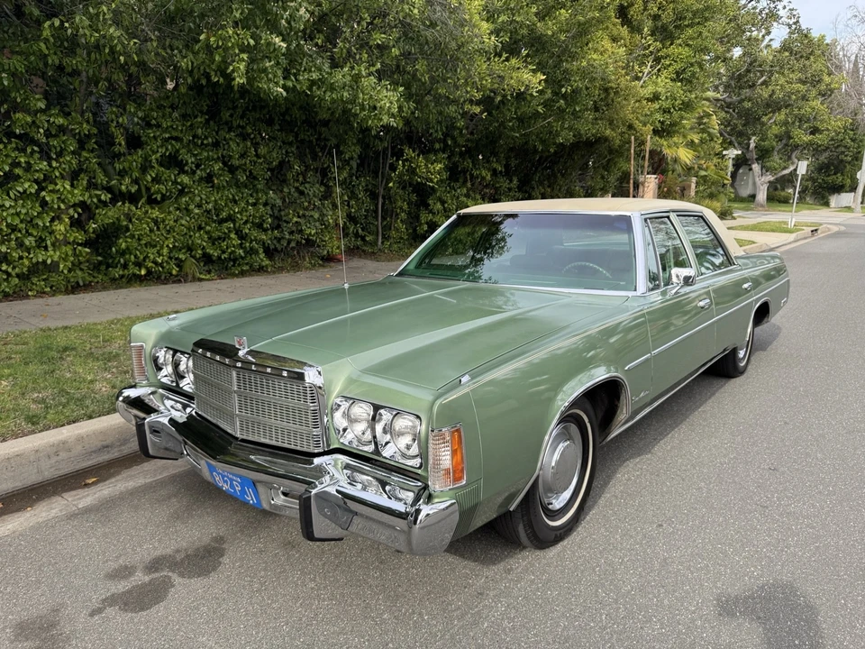 1976 Chrysler Newport - Image 12 of 31