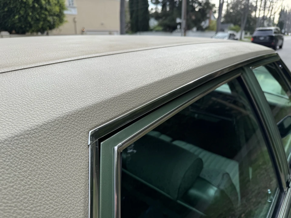 1976 Chrysler Newport - Image 21 of 31