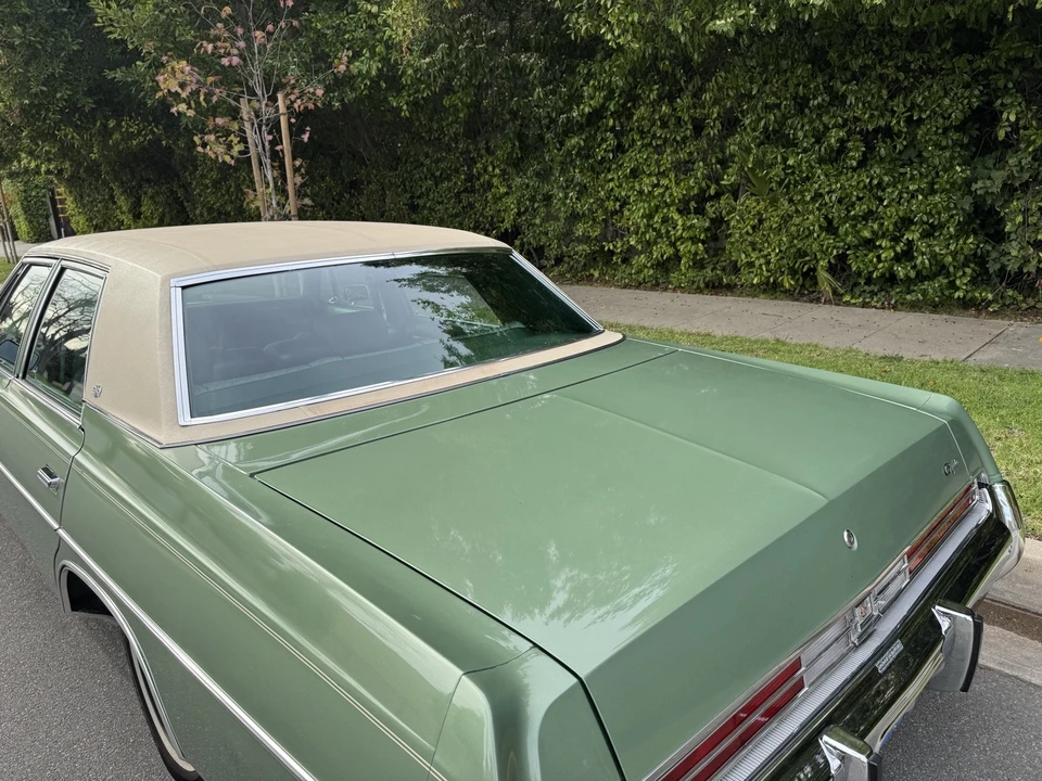1976 Chrysler Newport - Image 28 of 31