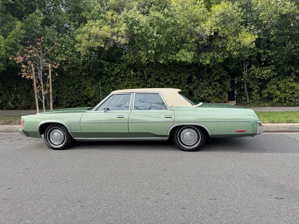 1976 Chrysler Newport - Image 3 of 31