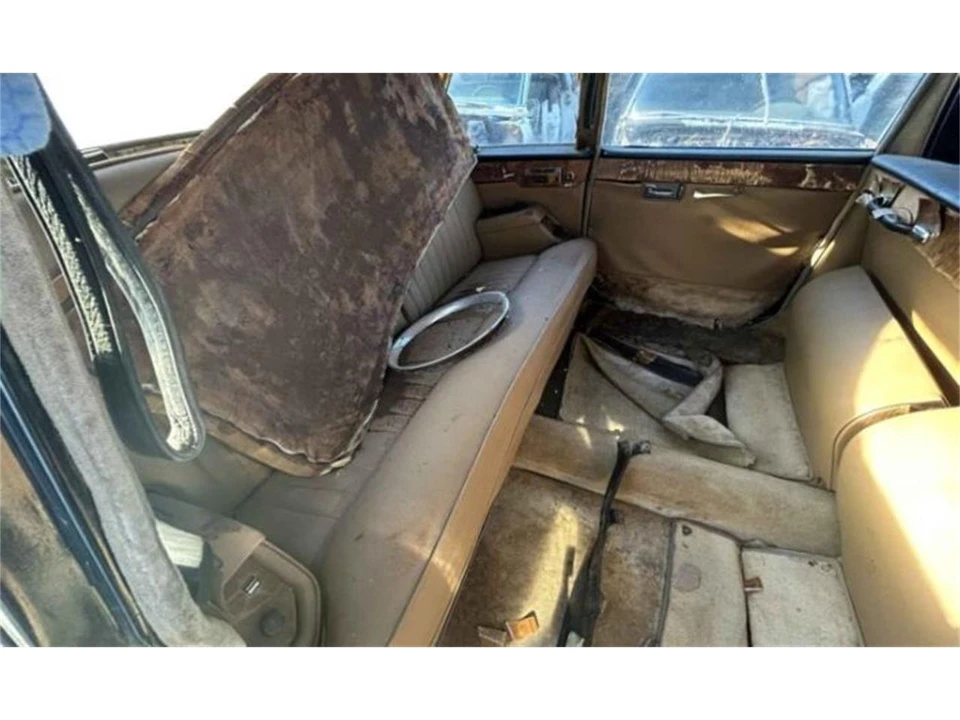 1976 Daimler - Image 2 of 11