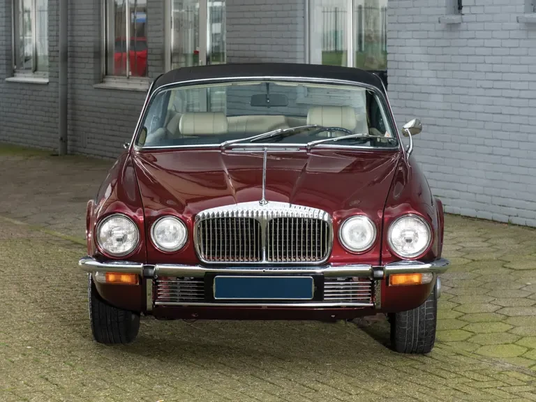1976 Daimler - Image 8 of 28