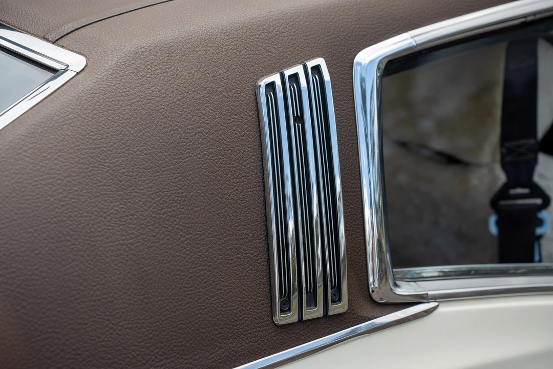 1976 Nissan Cedric 4th Gen - Image 15 of 31