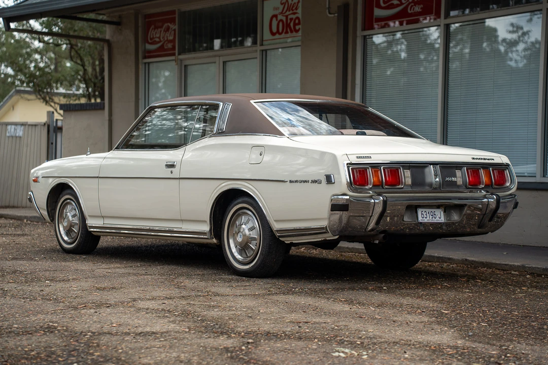1976 Nissan Cedric 4th Gen - Image 4 of 31