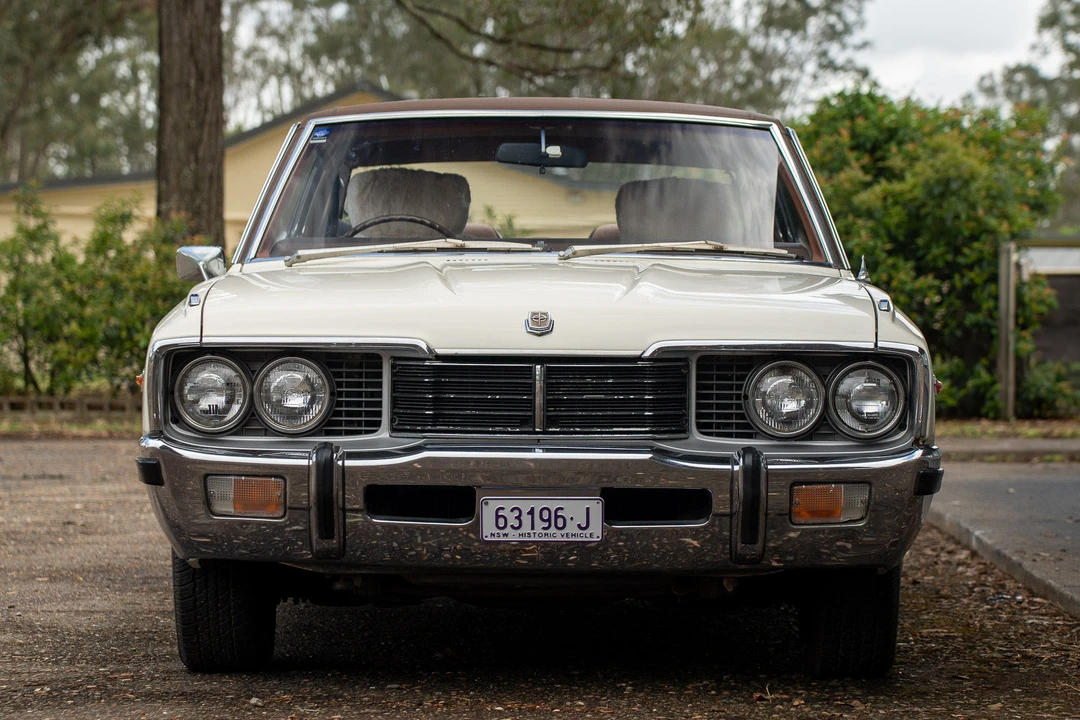 1976 Nissan Cedric 4th Gen - Image 9 of 31